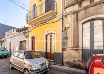 Foto 1 - Casa semi indipendente acicatena via Francesco Strano
 
38, Aci Catena - foto 1