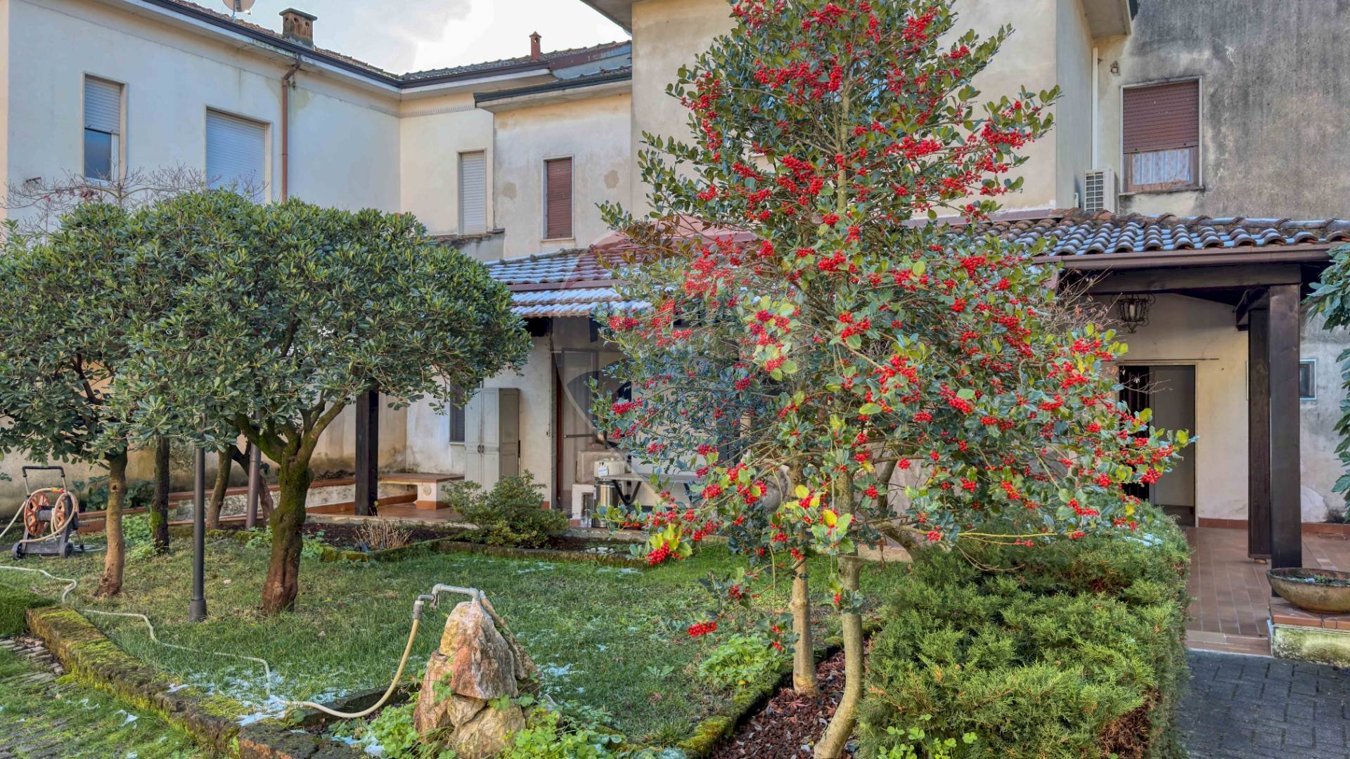 Casa all\'aperto - Bilocale Via Antonio Rosmini
 
2, Trezzo sull'Adda - foto 3