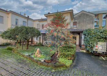 Casa all\'aperto - Bilocale Via Antonio Rosmini
 
2, Trezzo sull'Adda - foto 4