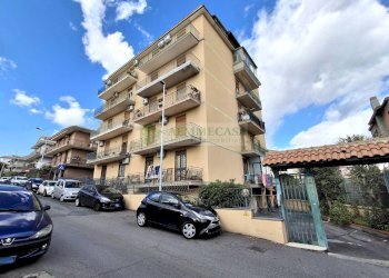 Foto 1 - Quadrilocale Via Andrea Doria
 
20, Gravina di Catania - foto 1