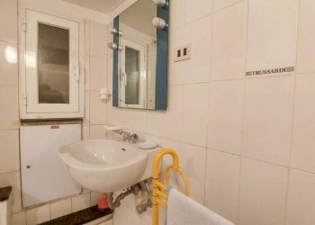Bagno - Trilocale vico degli Adorno, Genova (zona Centro Storico) - foto 18