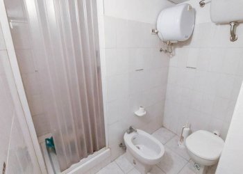 Bagno - Trilocale vico degli Adorno, Genova (zona Centro Storico) - foto 20