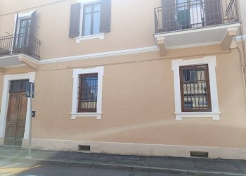 Facciata - Ufficio via Carlo Alberto, 36, Pinerolo - foto 10