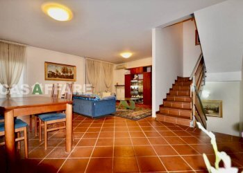 Salone - Villa a Schiera viale Piave, Alzano Lombardo - foto 2