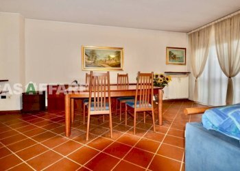 Salone - Villa a Schiera viale Piave, Alzano Lombardo - foto 4