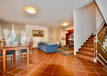 Salone - Villa a Schiera viale Piave, Alzano Lombardo - foto 2