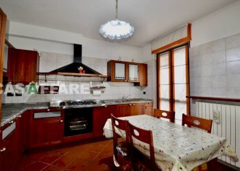 Cucina - Villa a Schiera viale Piave, Alzano Lombardo - foto 6