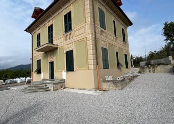 Foto 4 - Casa semi indipendente Via Costa Favareto
 
4, Serra Riccò - foto 4