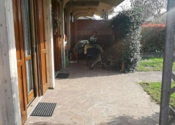 portico d\'ingresso - Villa via Maffezzoni, Romanengo - foto 2