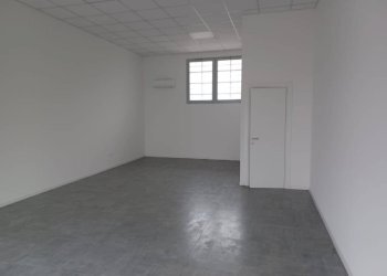 Ufficio - Negozio via Emilia, 174B, Anzola dell'Emilia - foto 1