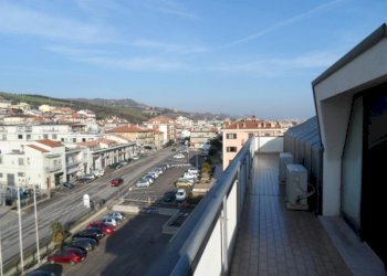 Foto 1 - Ufficio Via Enrico Mattei
 
1, San Benedetto del Tronto - foto 1