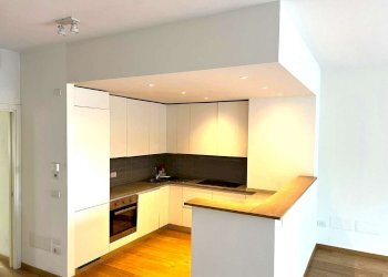 soggiorno - cucina a vista - Appartamento via Orfeo, Bologna (zona Centro Storico) - foto 4