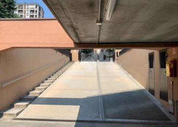 Box autorimessa via adige, San Donato Milanese - foto 9