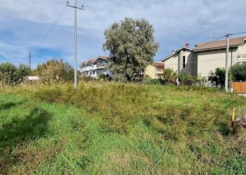 Building land Città Sant'Angelo - photo 2