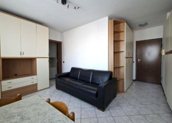 One-room apartment Piazza Camillo Benso Conte di Cavour, Sedriano - photo 1