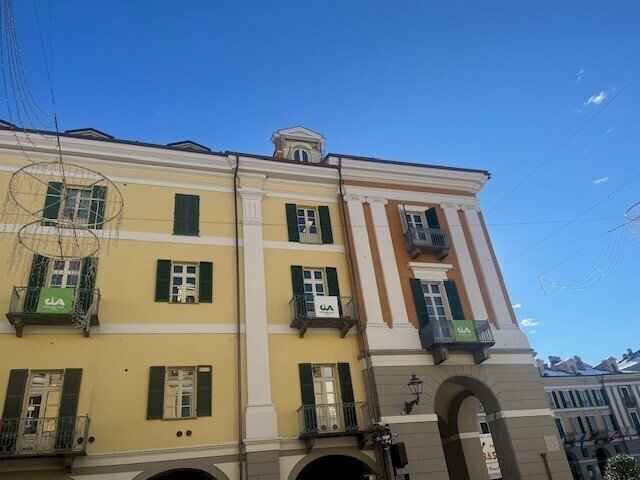 Attic ROMA, 55, Cuneo (neighborhood Centro Storico) - photo 2