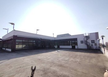 Negozio Via Alcide De Gasperi, 2, Sant'Agata Bolognese - foto 14