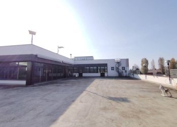 Negozio Via Alcide De Gasperi, 2, Sant'Agata Bolognese - foto 17