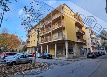 Negozio Piazza Centenario  7, Villar Perosa - foto 6
