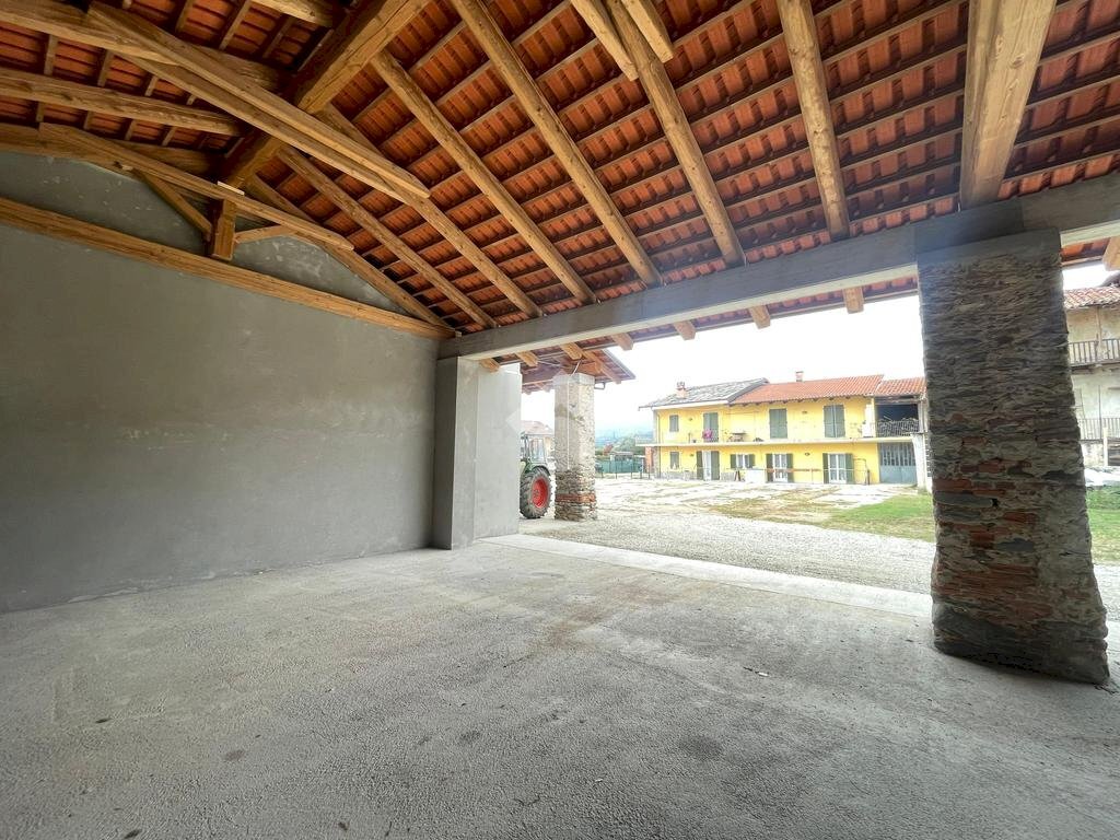 Deposito Strada Cappella Merli, Bricherasio - foto 1