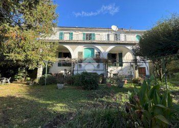 Casa indipendente Salita Bocchettina, Genova (zona Bolzaneto) - foto 1