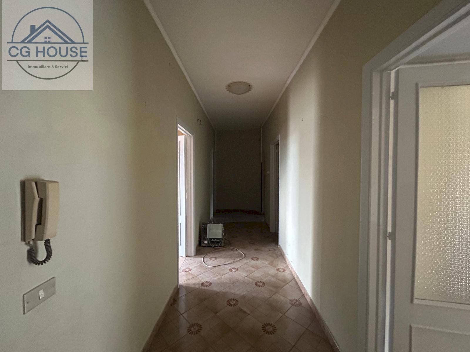 Foto 1 - Three-room apartment Liveri - photo 1