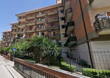 Foto 1 - Box via Ferrarecce, Caserta - photo 1