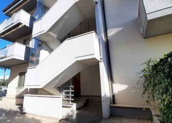Foto 14 - Trilocale Via Bertacchini
 
32, Altidona - foto 14