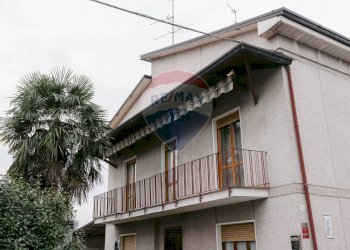 Edificio all\'aperto - Trilocale VIA PESCHIERA
 
6, Meda - foto 1