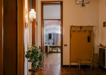 Hall / corridoio - Trilocale VIA PESCHIERA
 
6, Meda - foto 4