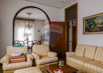 Sala da pranzo - Trilocale VIA PESCHIERA
 
6, Meda - foto 26