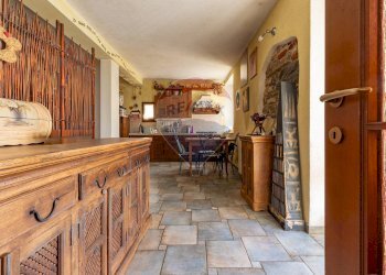 Sala da pranzo - Casa semi indipendente VIALE MILANO
 
40, Viggiù - foto 8