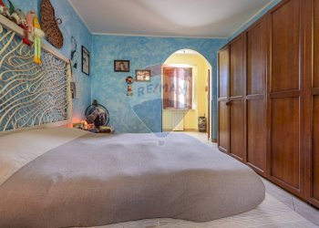 Camera / camera da letto - Casa semi indipendente VIALE MILANO
 
40, Viggiù - foto 13