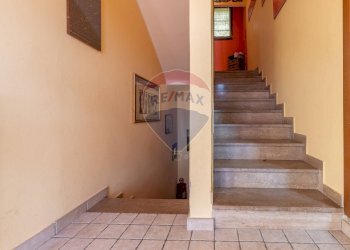 Scale - Casa semi indipendente VIALE MILANO
 
40, Viggiù - foto 18