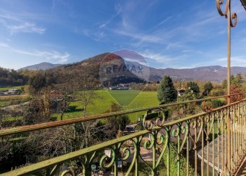 Vista delle montagne - Casa semi indipendente VIALE MILANO
 
40, Viggiù - foto 21