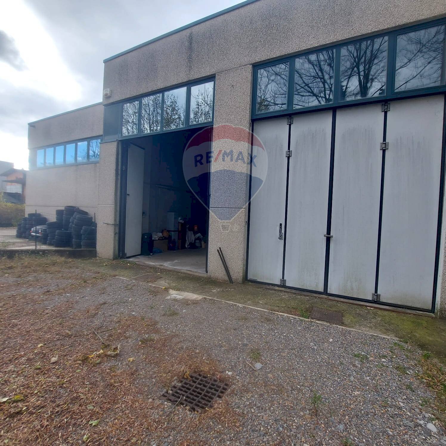 Edificio all\'aperto - Magazzino VIA GUARALDA
 
20, Varese - foto 1