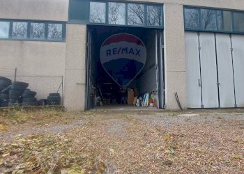 Edificio all\'aperto - Magazzino VIA GUARALDA
20, Varese - foto 16