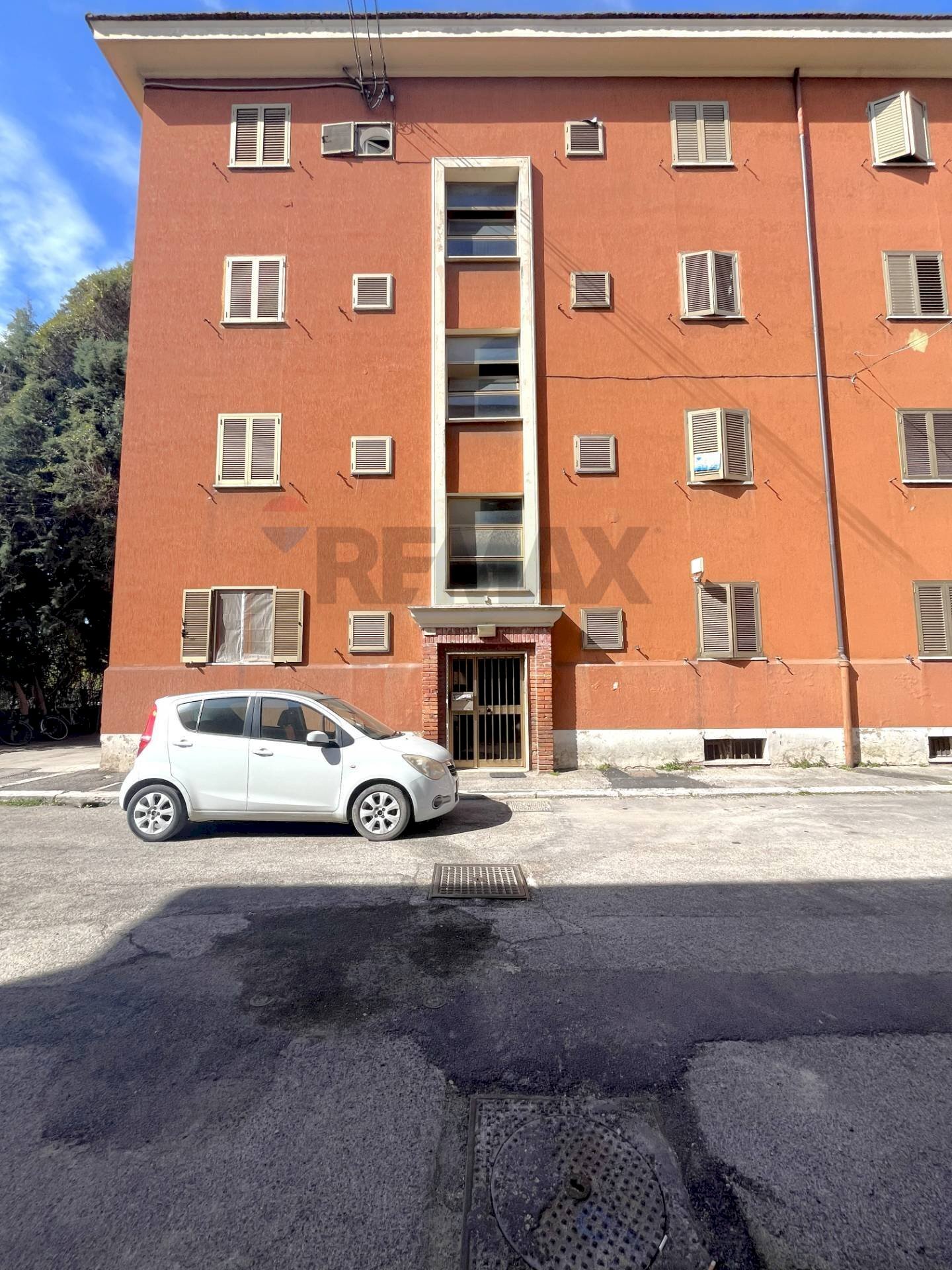 Edificio all\'aperto - Trilocale via sicilia
 
15, Terni - foto 3