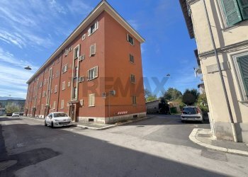 Edificio all\'aperto - Trilocale via sicilia
 
15, Terni - foto 2