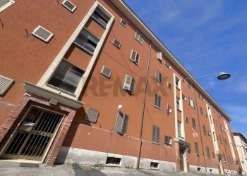 Edificio all\'aperto - Trilocale via sicilia
 
15, Terni - foto 1