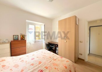 Camera / camera da letto - Trilocale via sicilia
 
15, Terni - foto 17