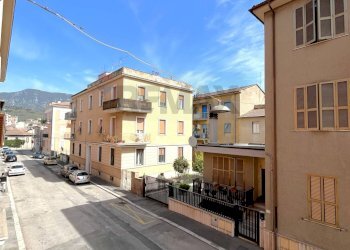 Edificio all\'aperto - Trilocale via sicilia
 
15, Terni - foto 22