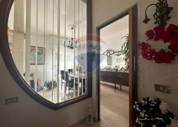 Hall / corridoio - Quadrilocale Matera - foto 2