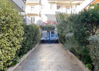 Edificio all\'aperto - Casa indipendente Santeramo in Colle - foto 2