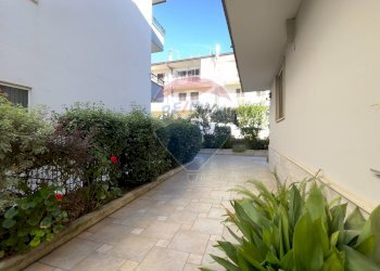 Edificio all\'aperto - Casa indipendente Santeramo in Colle - foto 6