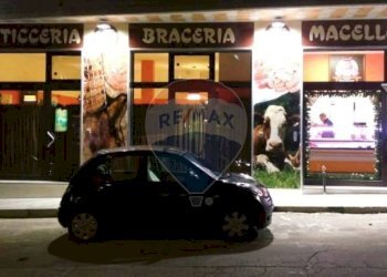 Edificio all\'aperto - Commercial Activity Laterza - photo 1