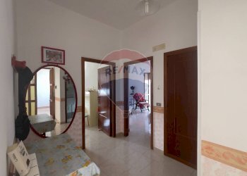 Hall / corridoio - Quadrilocale Ginosa - foto 4