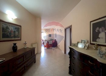 Hall / corridoio - Apartment Castellaneta - photo 3