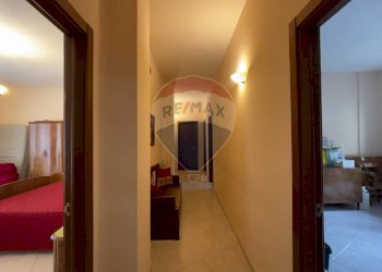 Hall / corridoio - Apartment Castellaneta - photo 12