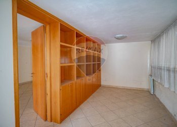 Stanza vuota - Bilocale Via Tommaso Fazello
 
7, Catania - foto 14